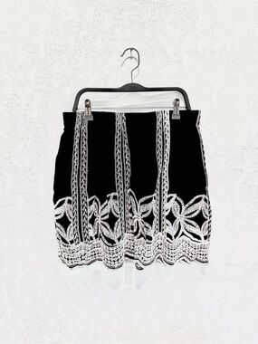 Black & White Lace-Detail Mini Skirt